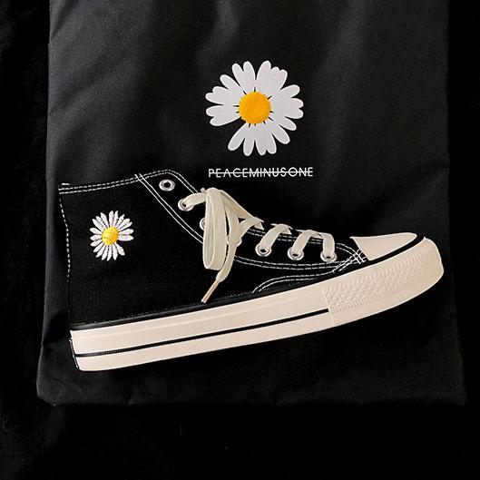 Women's Chrysanthemum Canvas Shoes - Chiggate